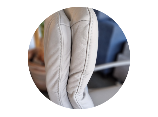 Schmaler TV Sessel in Leder mit Kopfteilraster und Gasdruckfeder